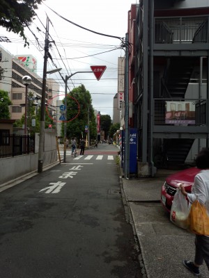 道路標識を見て下さい!!! 道路標識を見て下さい!!!